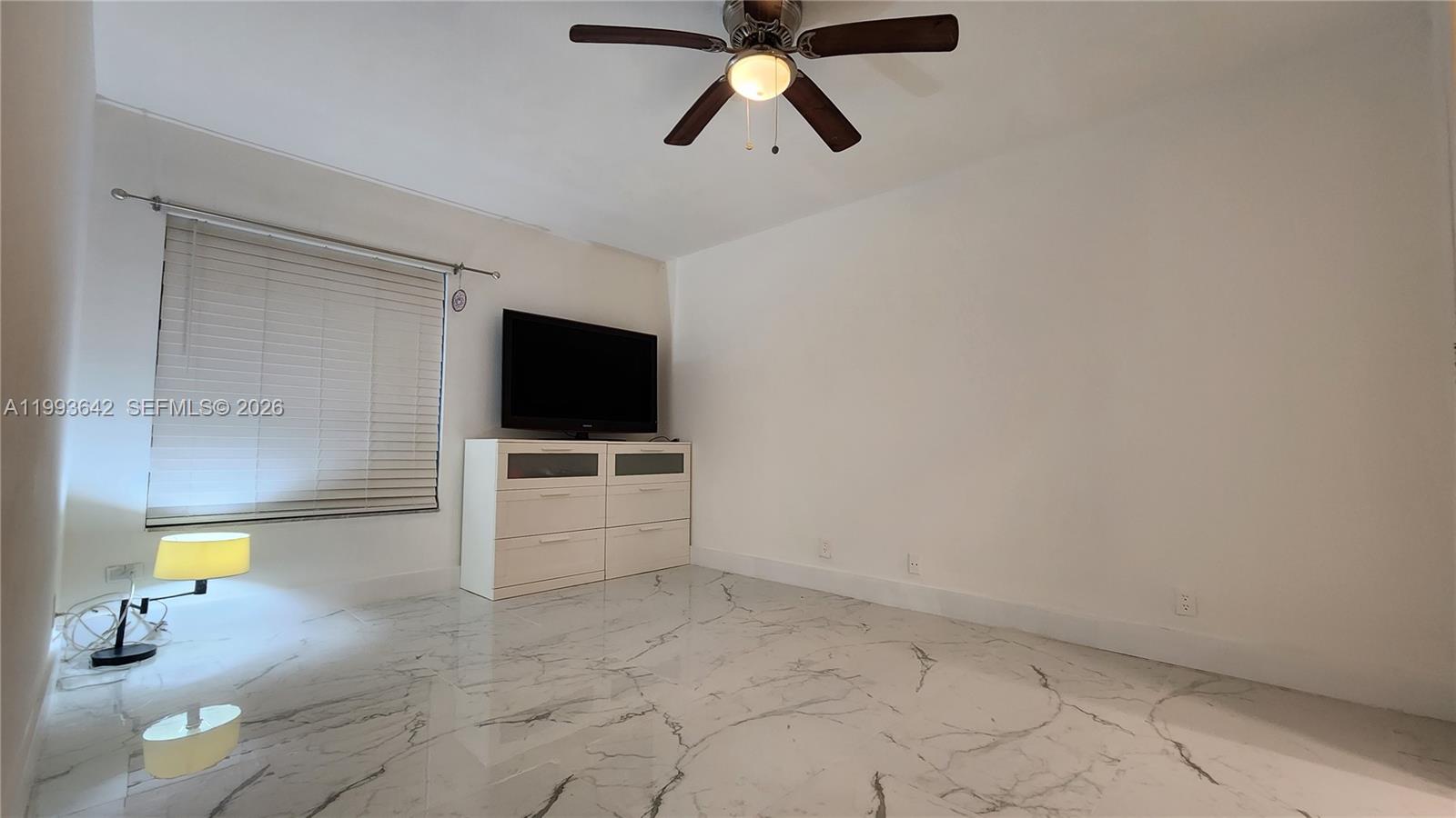 CASA DEL RIO CONDOc - Residential