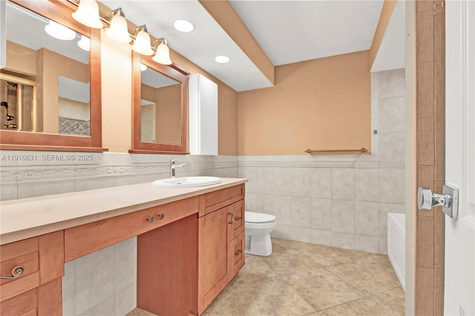 OCEANVIEW PARK CONDO - Residential