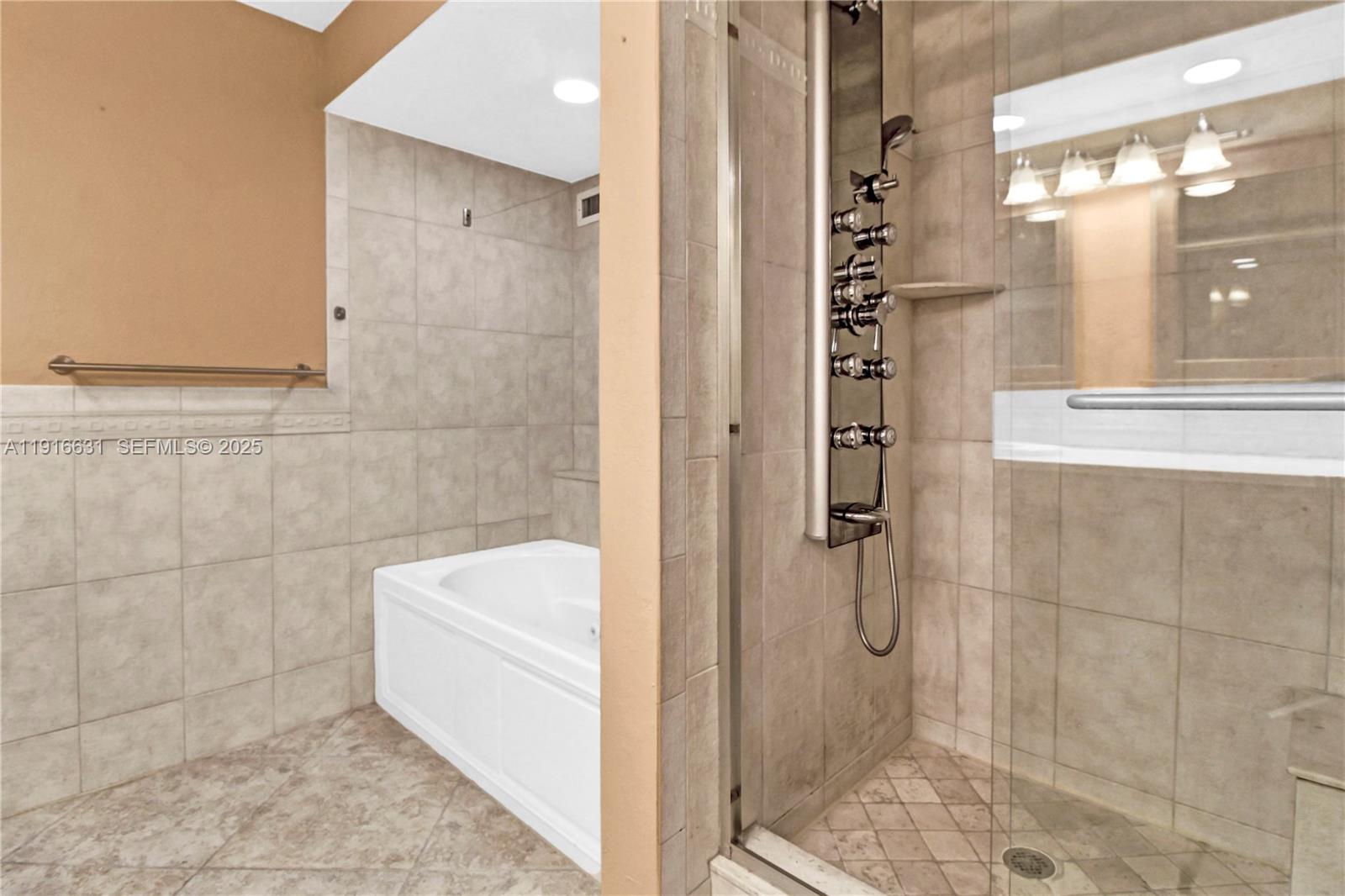 OCEANVIEW PARK CONDO - Residential