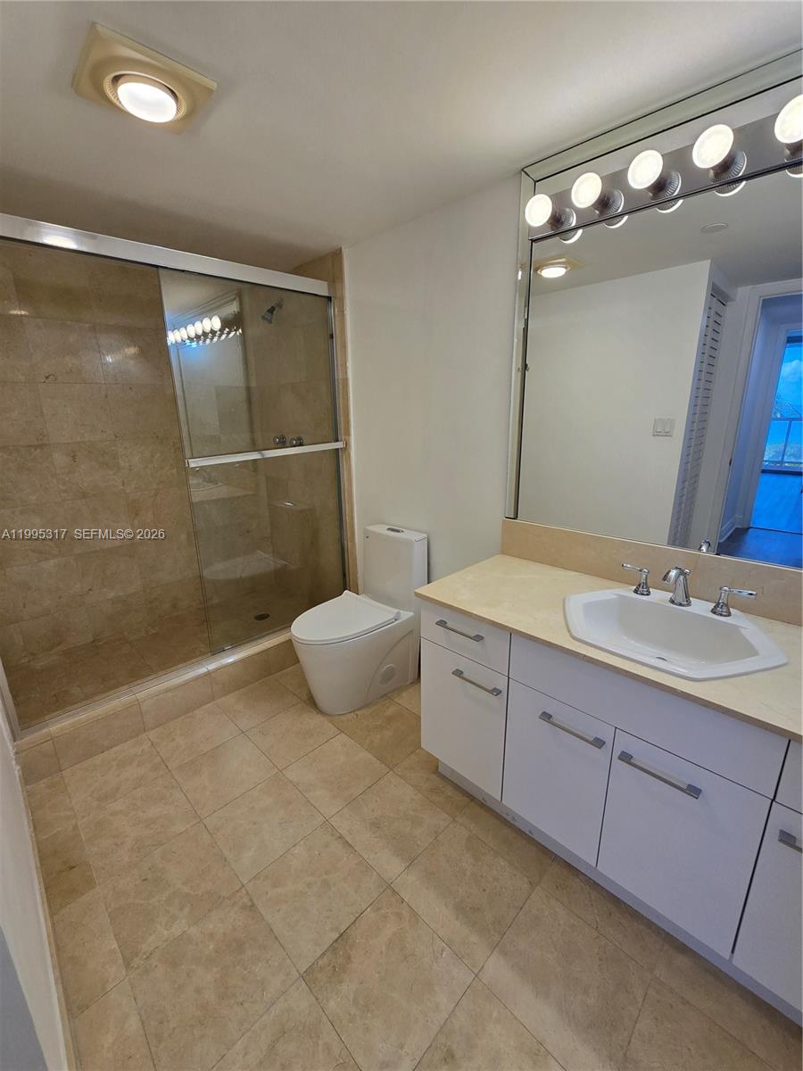 OCEAN 88 CONDOMINIUM - Residential