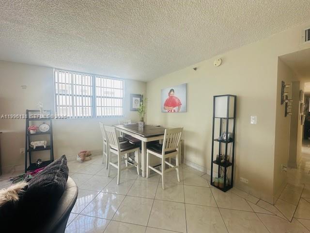 BAY HOUSE TOWER CONDO - Residential