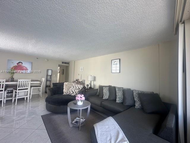 BAY HOUSE TOWER CONDO - Residential