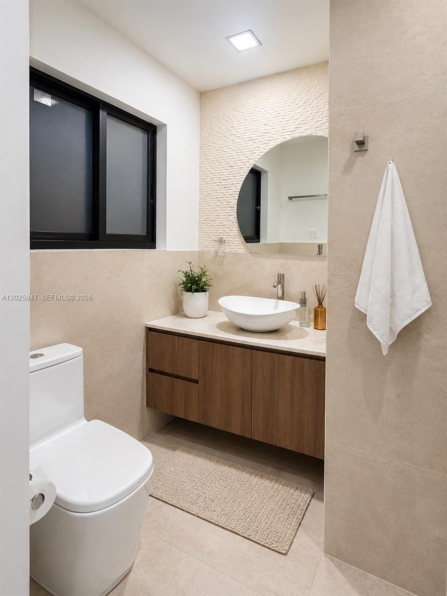 NEWPORT 2ND REV - Residential Lease