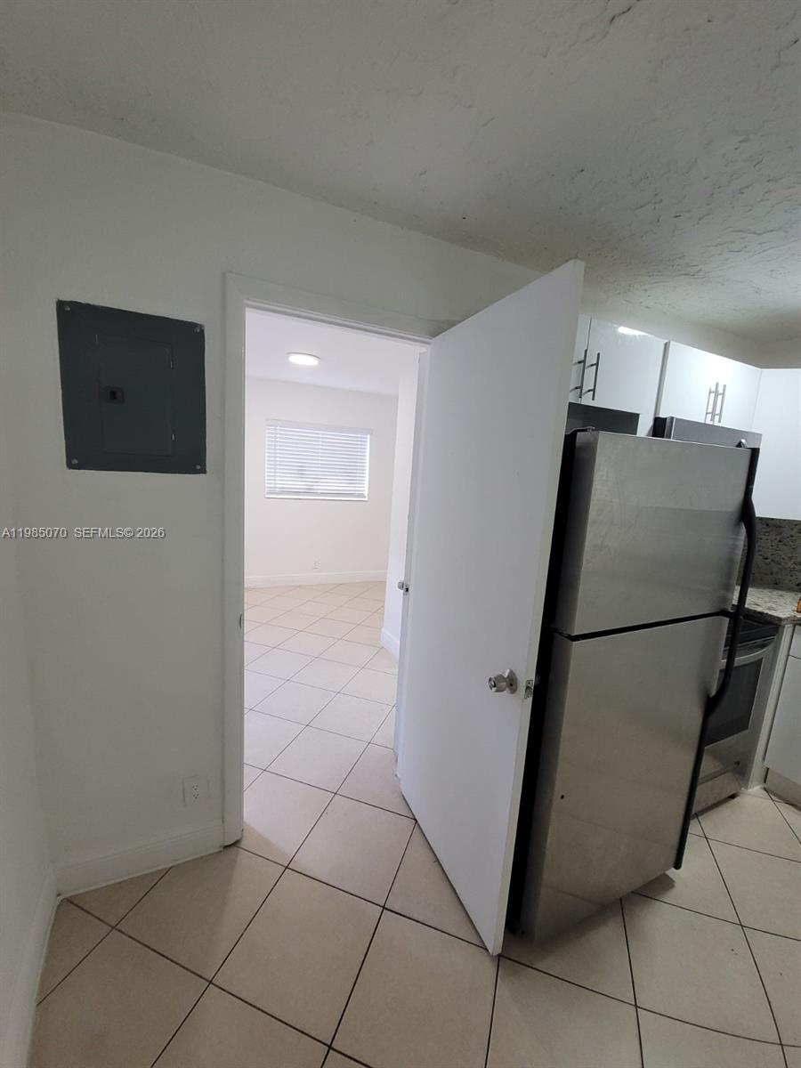COLLIER CITY ADD NO 1 - Residential Lease