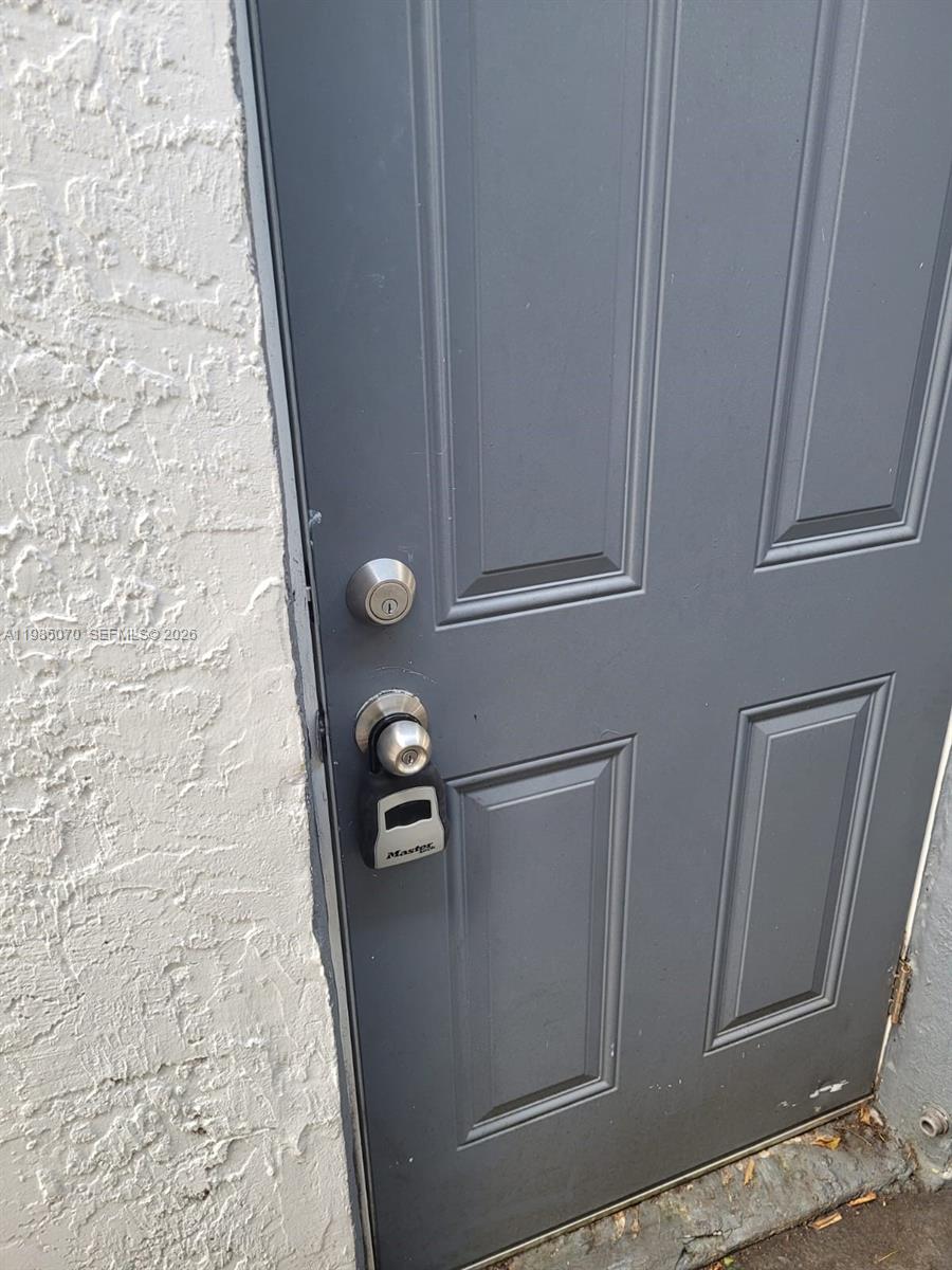 Well-located and efficient unit in the heart of Pompano Beach. This cozy space offers comfort and convenience, featuring utilities included and assigned parking. Offered unfurnished, with move-in requiring first month’s rent and security deposit—ideal for convenient living. Ready to move in
