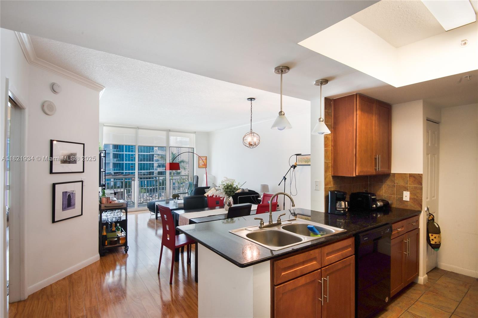 CITE CONDO - Residential Lease