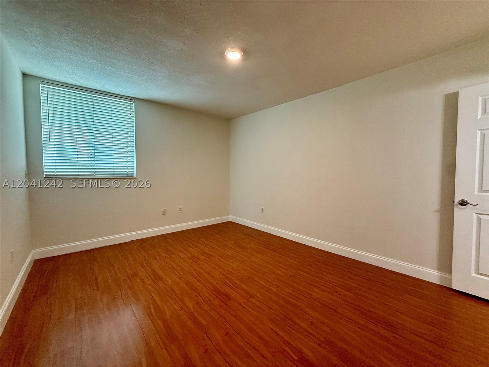 ROND POINT CONDO - Residential