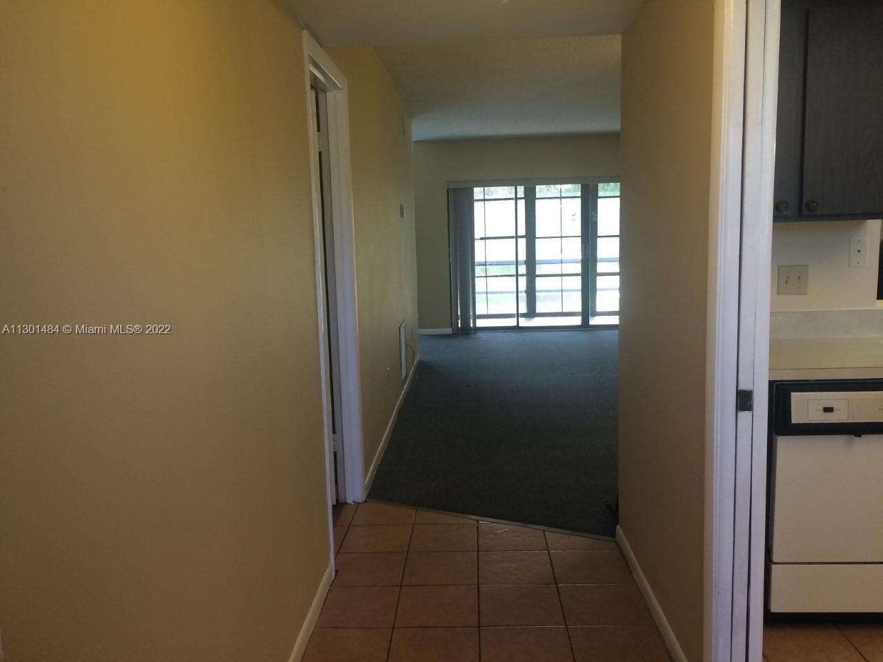 ISLAND HOUSE CONDOMINIUM - Residential