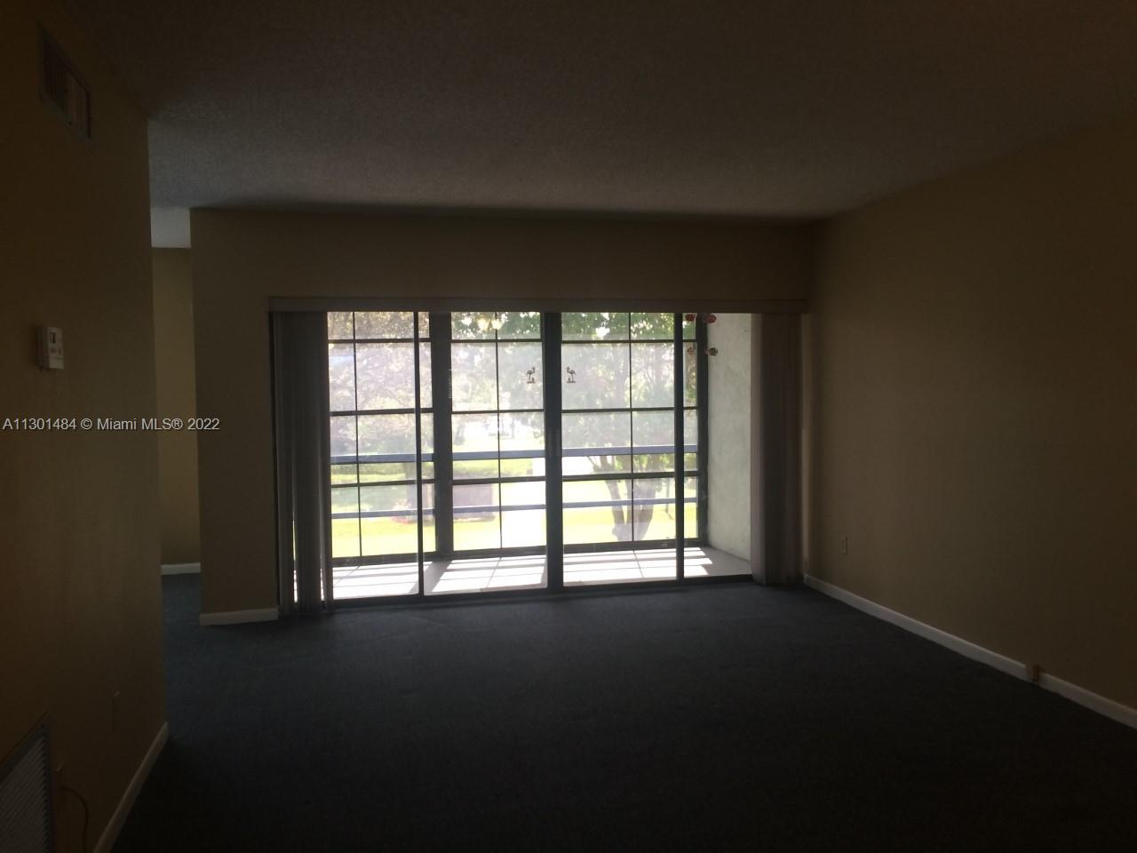 ISLAND HOUSE CONDOMINIUM - Residential