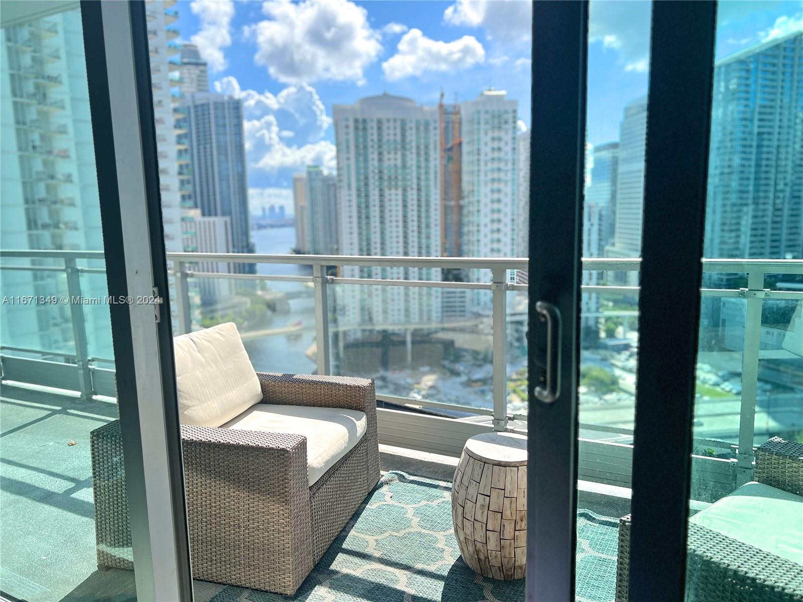Experience luxury living in the heart of Brickell with this spacious 2-bed, 2-bath unfurnished unit on a high floor, offering breathtaking, unobstructed city views. The unit features new appliances, a large balcony perfect for enjoying the views, and plenty of natural light throughout. For added comfort, the bedrooms come with blackout shades. Located in a gated community, you're just steps away from Brickell's vibrant lifestyle.

The fully renovated building offers world-class amenities, including a spa, steam room, sauna, state-of-the-art gym, multiple pools, and a tanning deck. Rent includes cable and internet, providing a seamless living experience.
