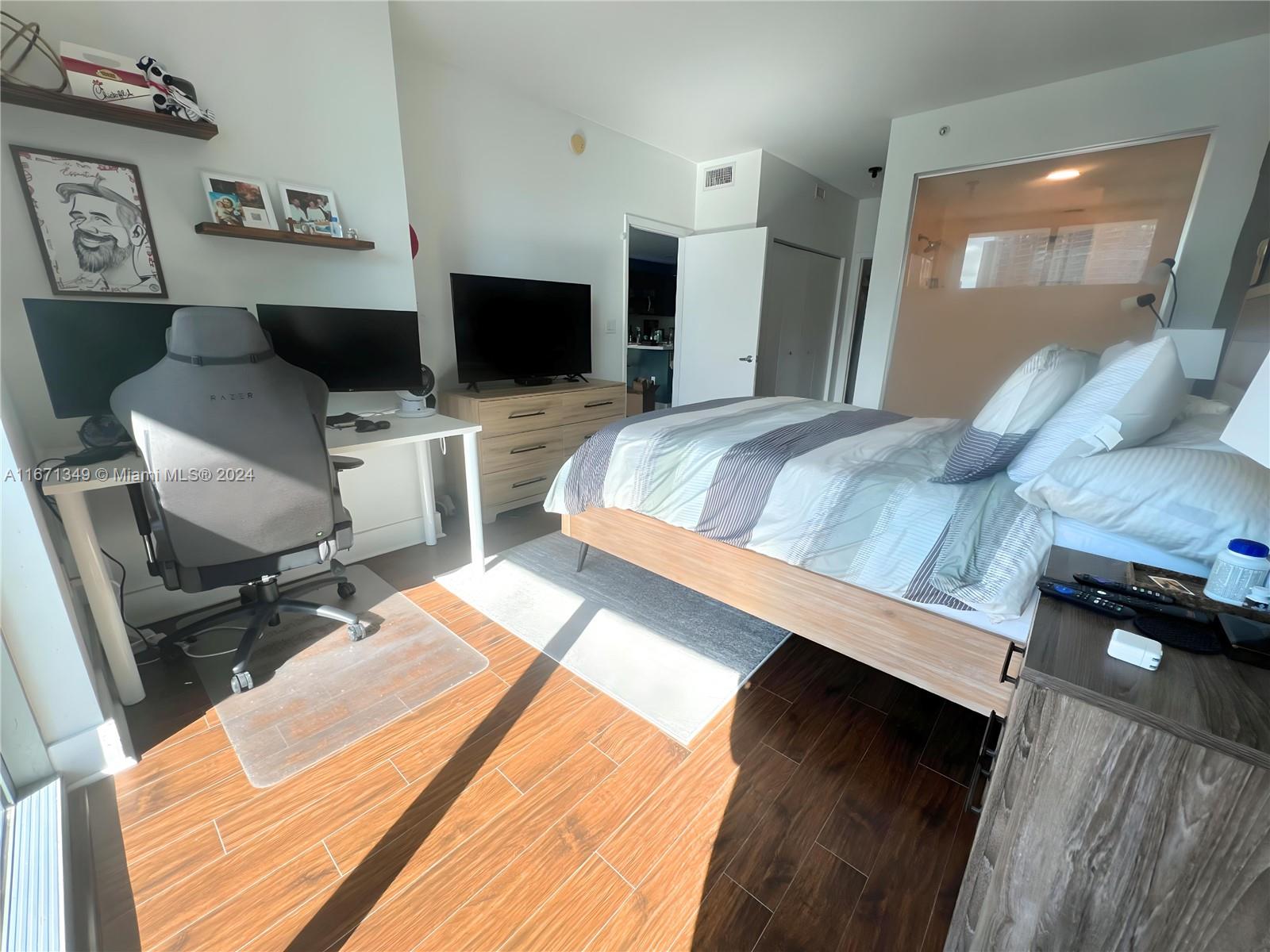 IVY CONDO - Residential Lease