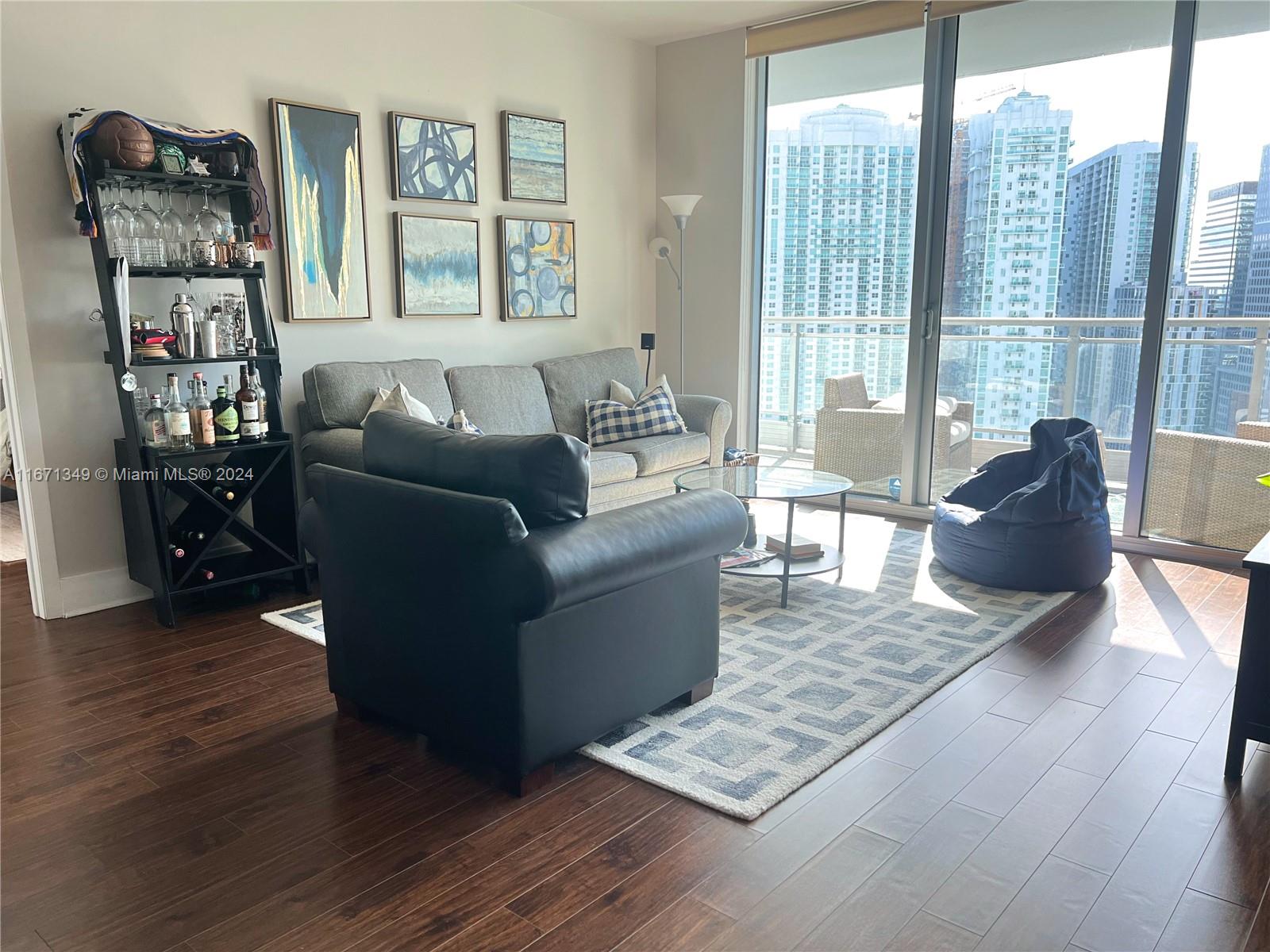 IVY CONDO - Residential Lease