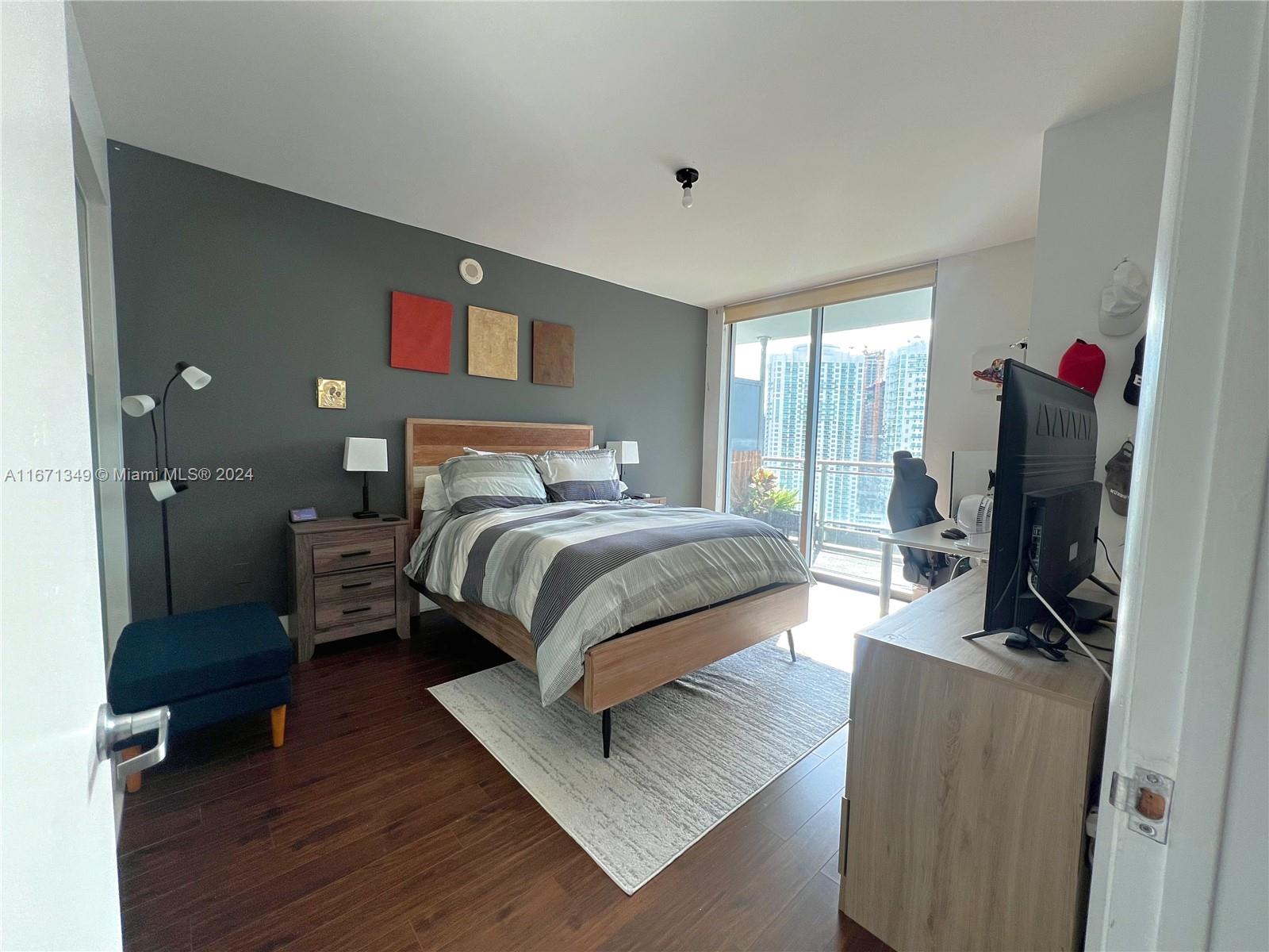 IVY CONDO - Residential Lease