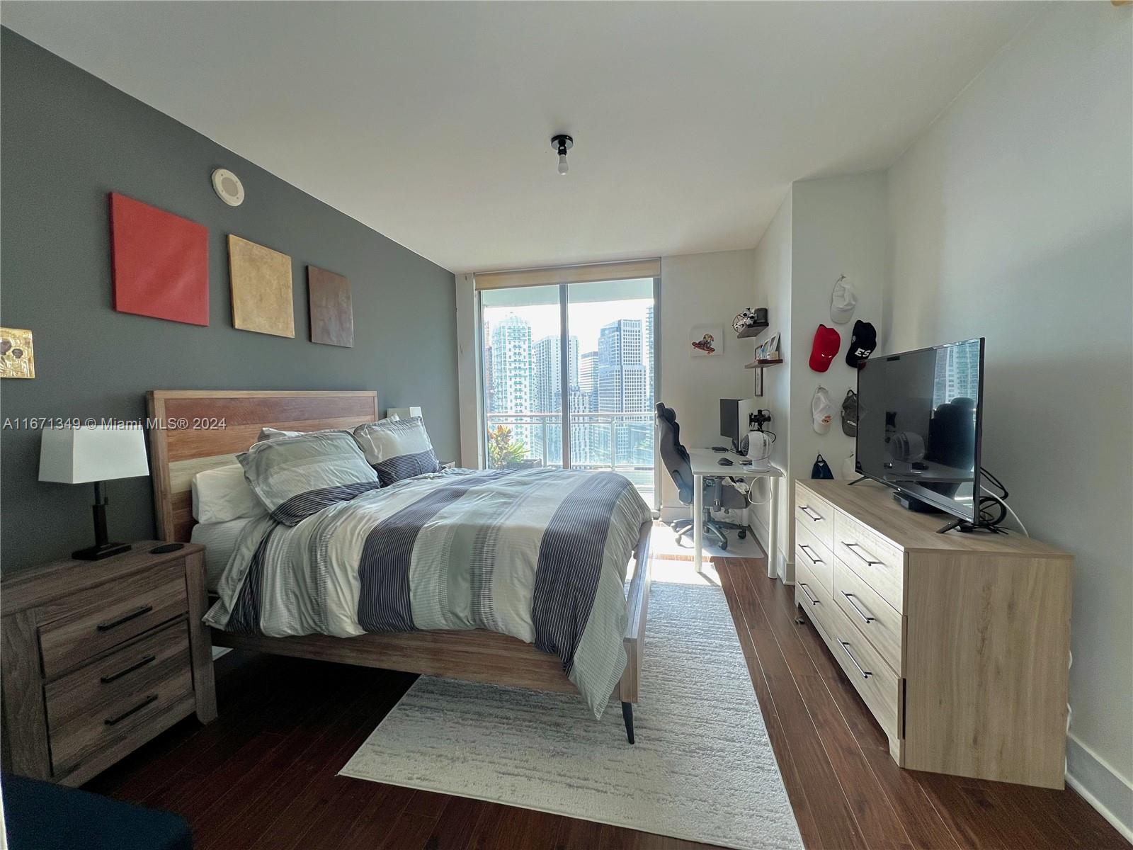 IVY CONDO - Residential Lease