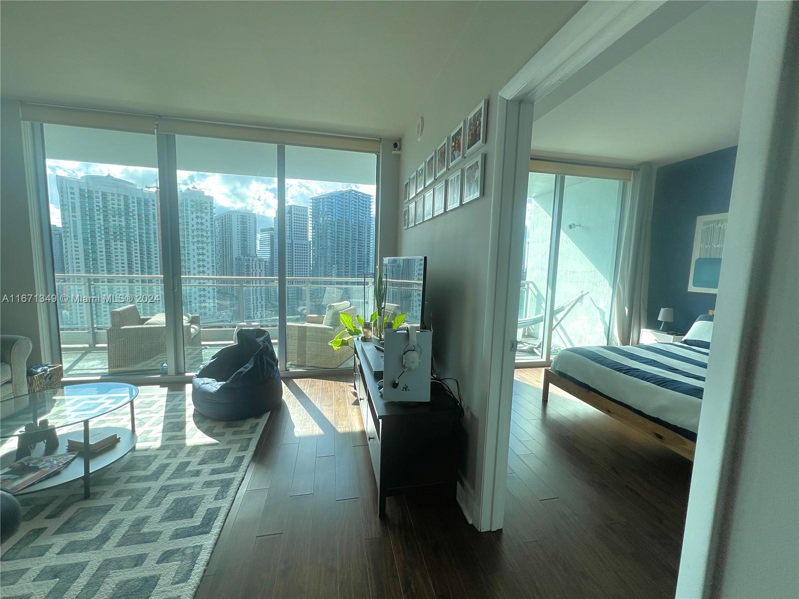 IVY CONDO - Residential Lease