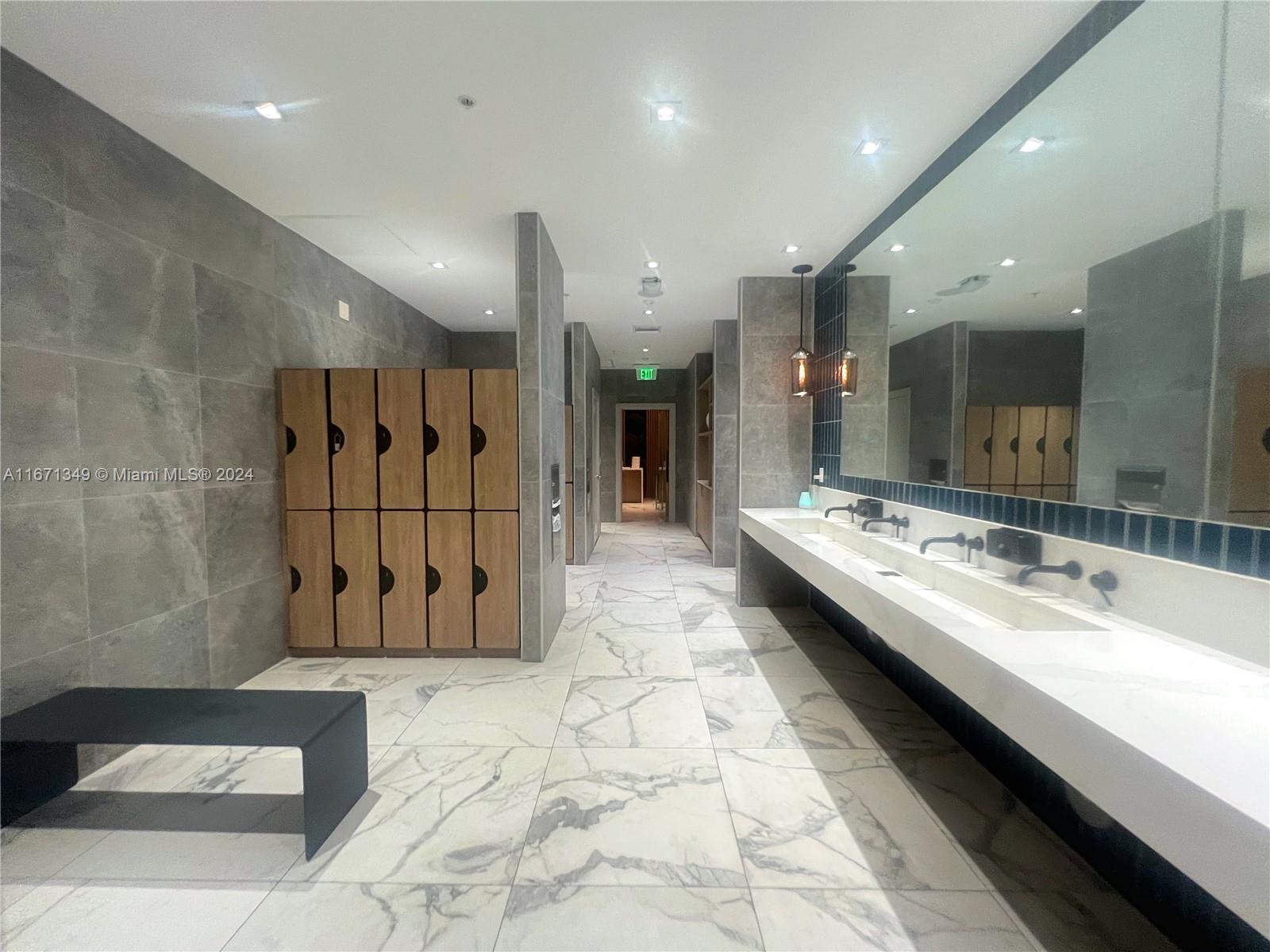 IVY CONDO - Residential Lease