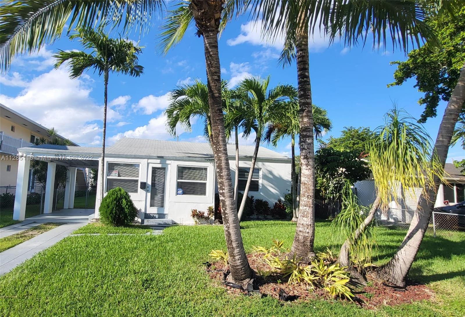 Property for rent is completely renovated and close to Hollywood beach. The property has two bedrooms, one bathroom, a dining room, and room for two cars, the laundry is located in the back of the property. The backyard is large, where you can enjoy with your family, it has a tool shed, the property is in an extraordinary location, close to Biscayne Blvd, and Hallandale street, where you can find the best shops and restaurants as well as the Gulfstream Park, where it has a diversity of entertainment. 
The house is ready and waiting for you!
