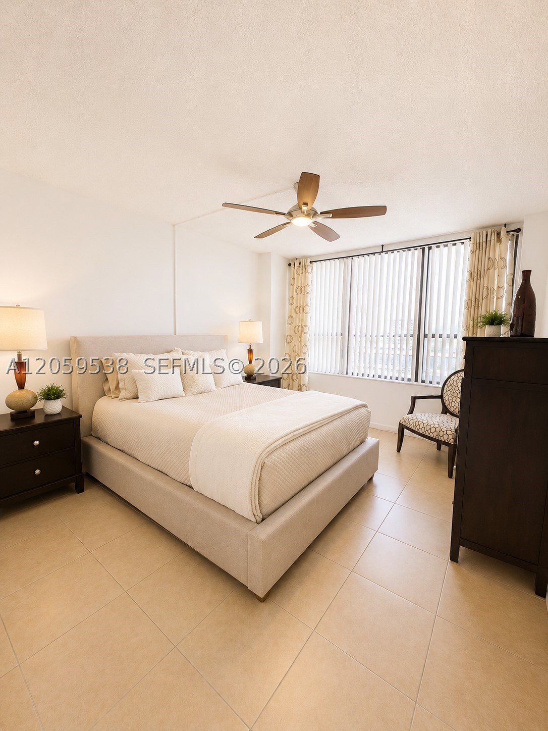 ALEXANDER TOWERS CONDO - Residential
