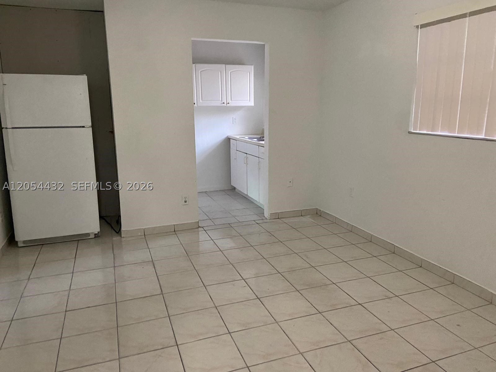TOWN OF HIALEAH - Residential Lease