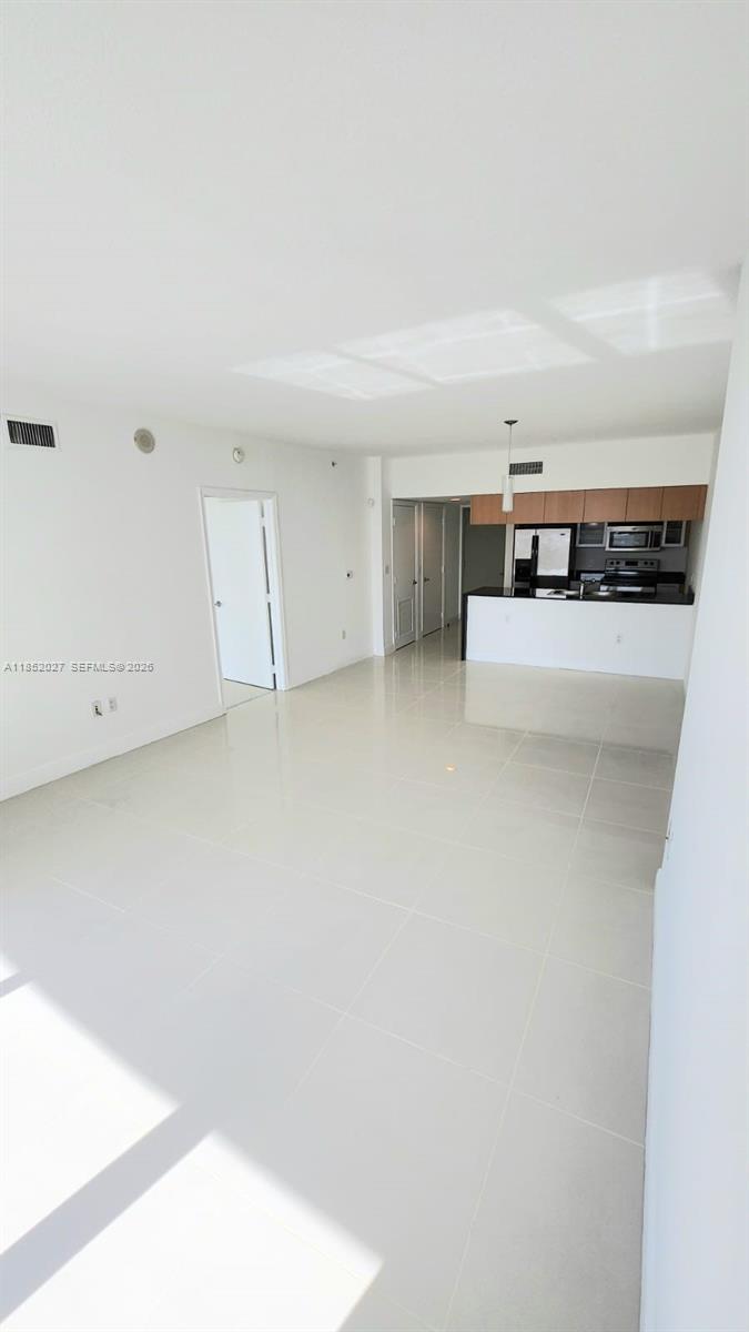 OPERA TOWER CONDO - Residential