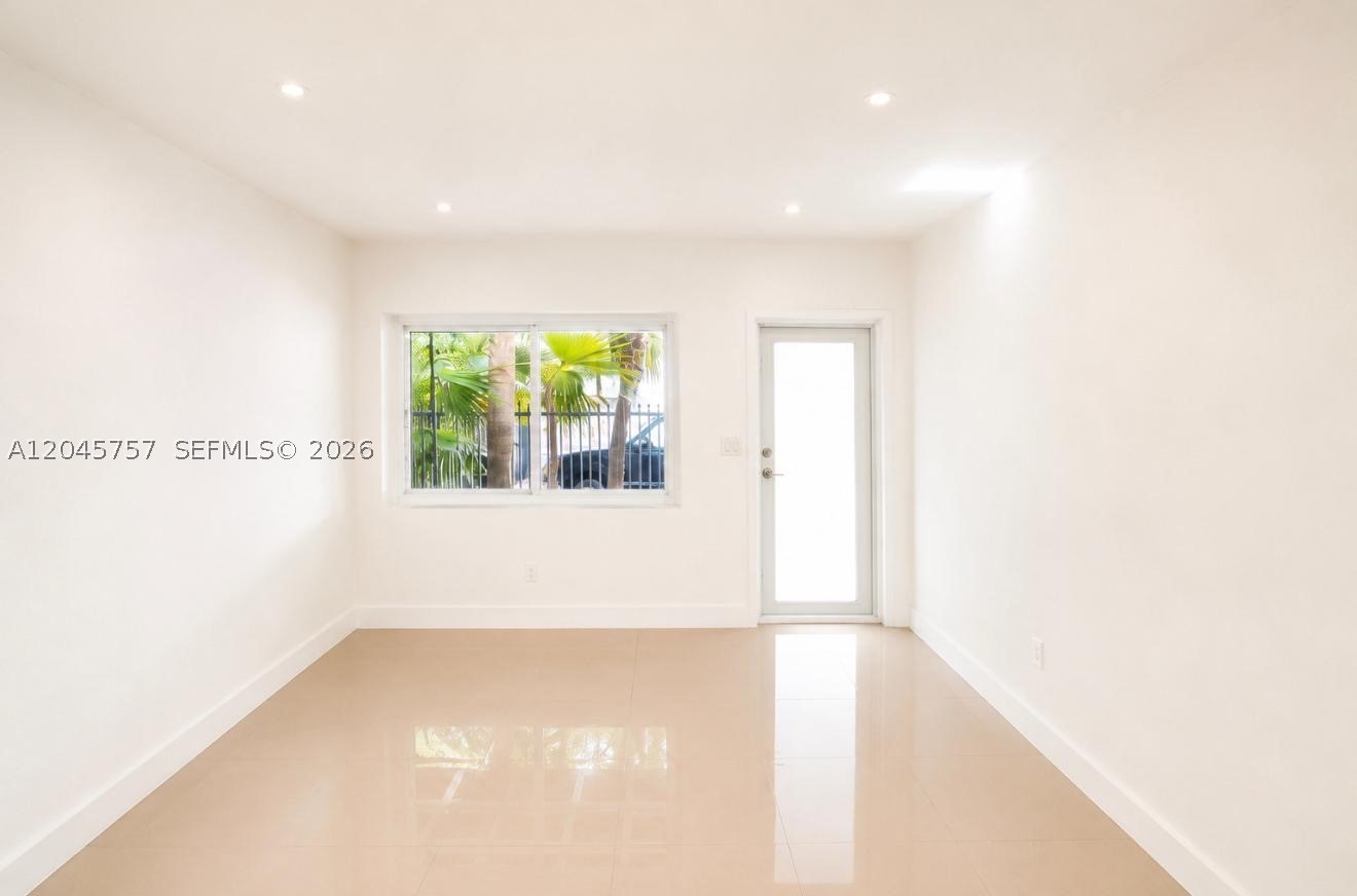LEMON CITY WHITES - Residential Lease