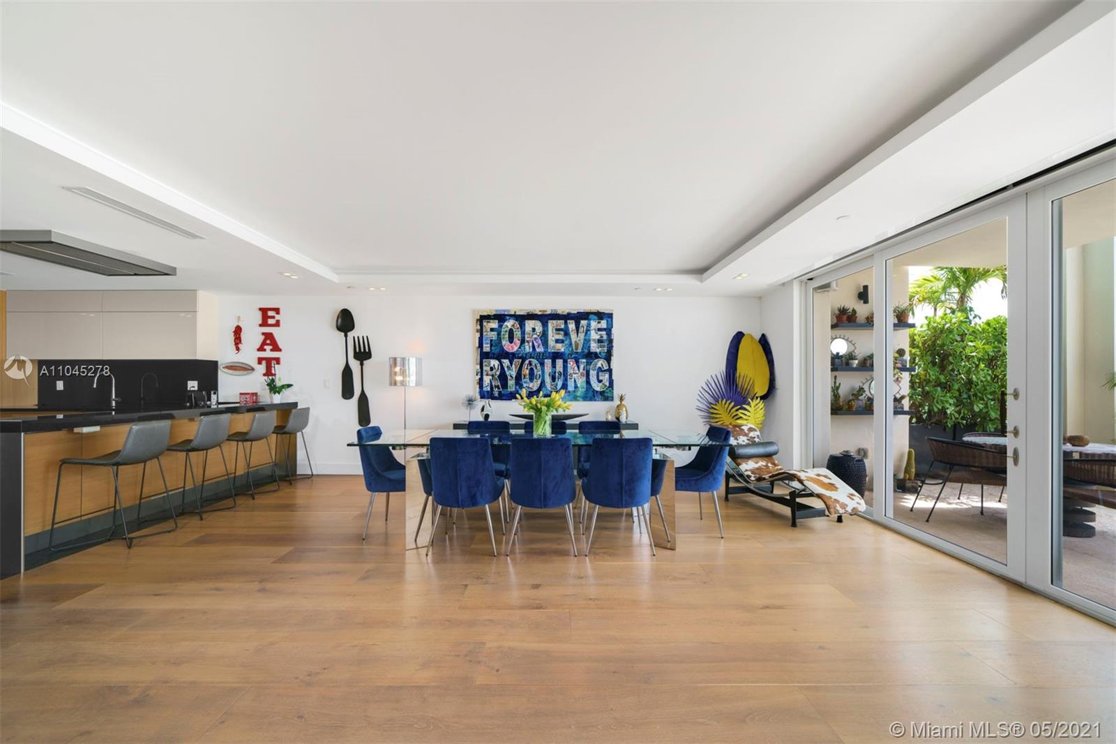 RESIDENCES AT VIZCAYA CON - Residential