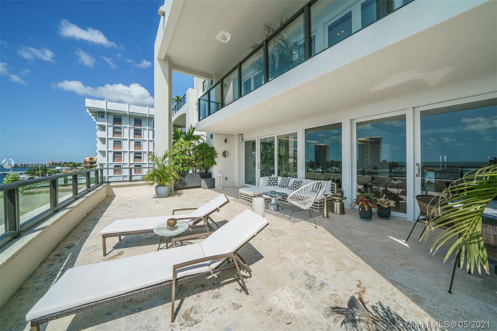 RESIDENCES AT VIZCAYA CON - Residential