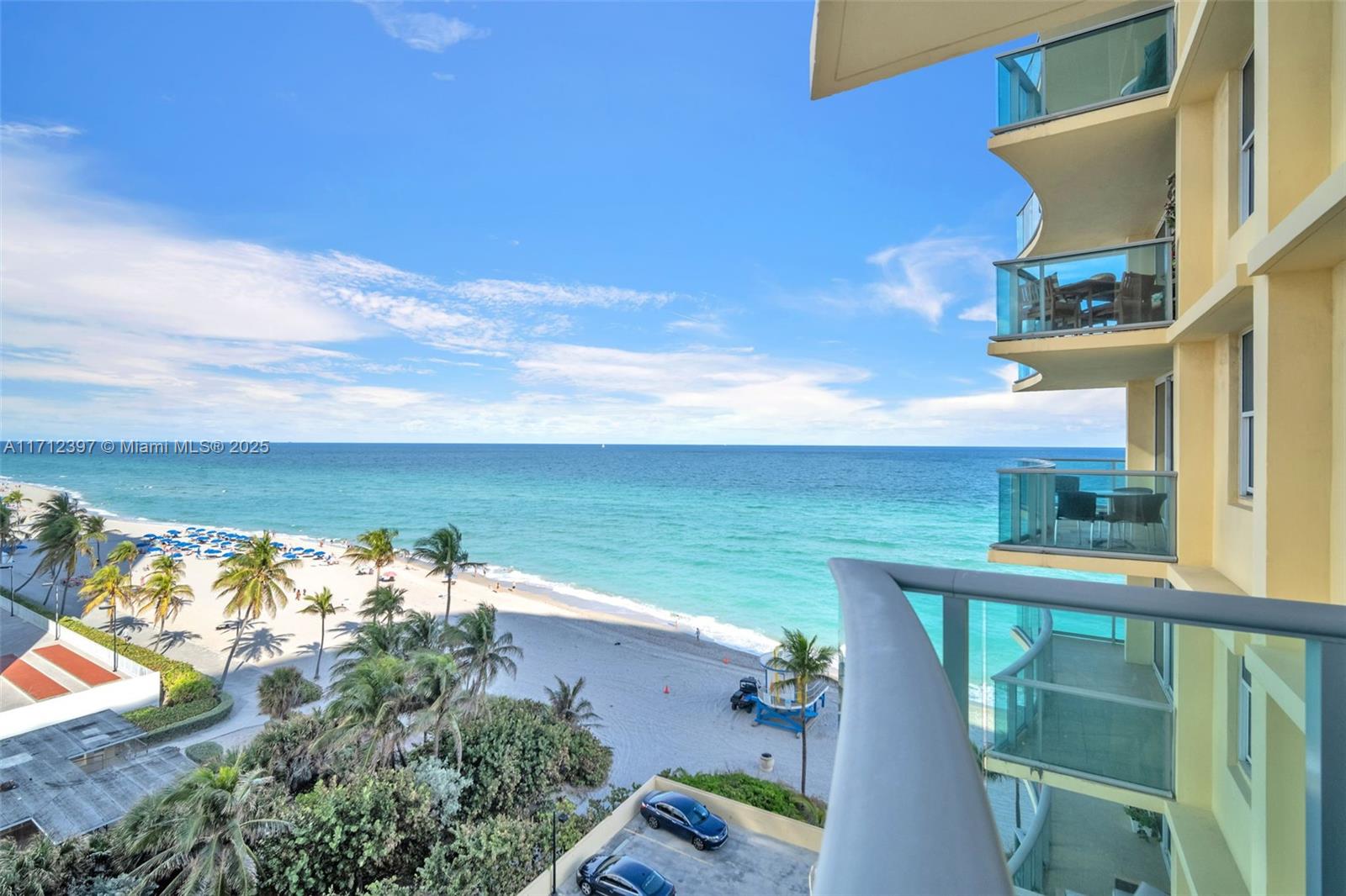 THE WAVE CONDO - Residential