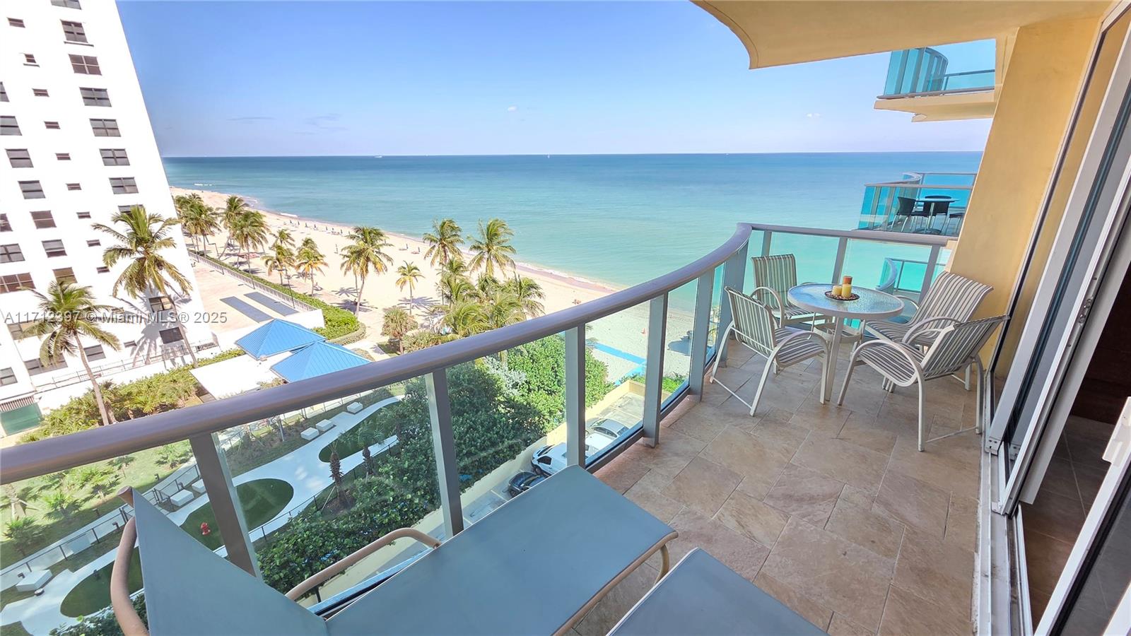 THE WAVE CONDO - Residential