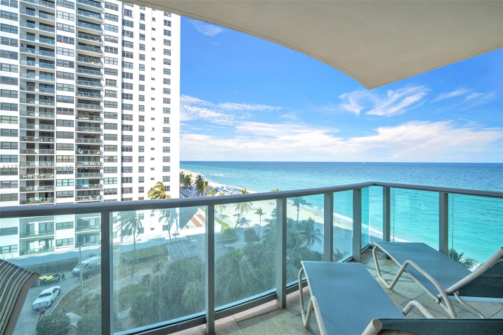 THE WAVE CONDO - Residential