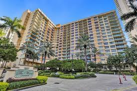 THE WAVE CONDO - Residential