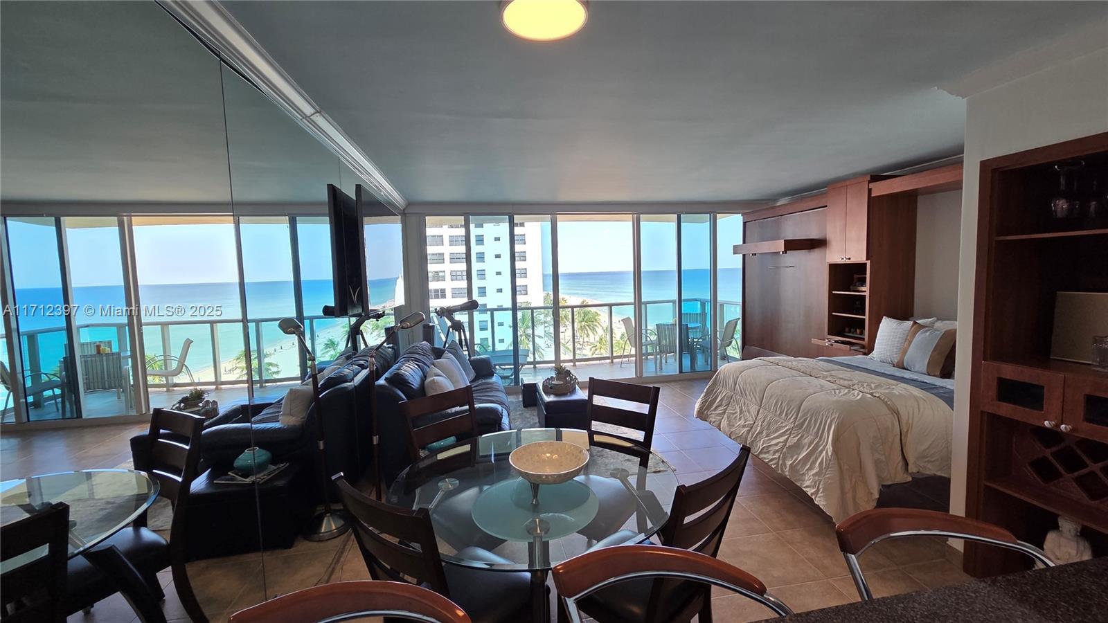 THE WAVE CONDO - Residential
