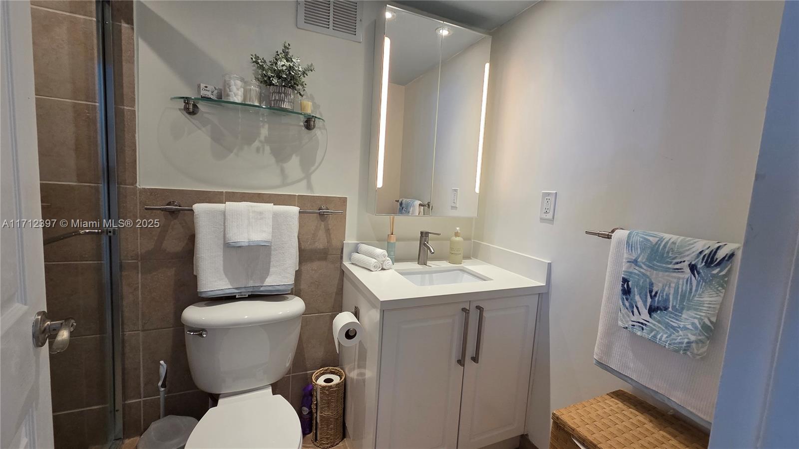 THE WAVE CONDO - Residential