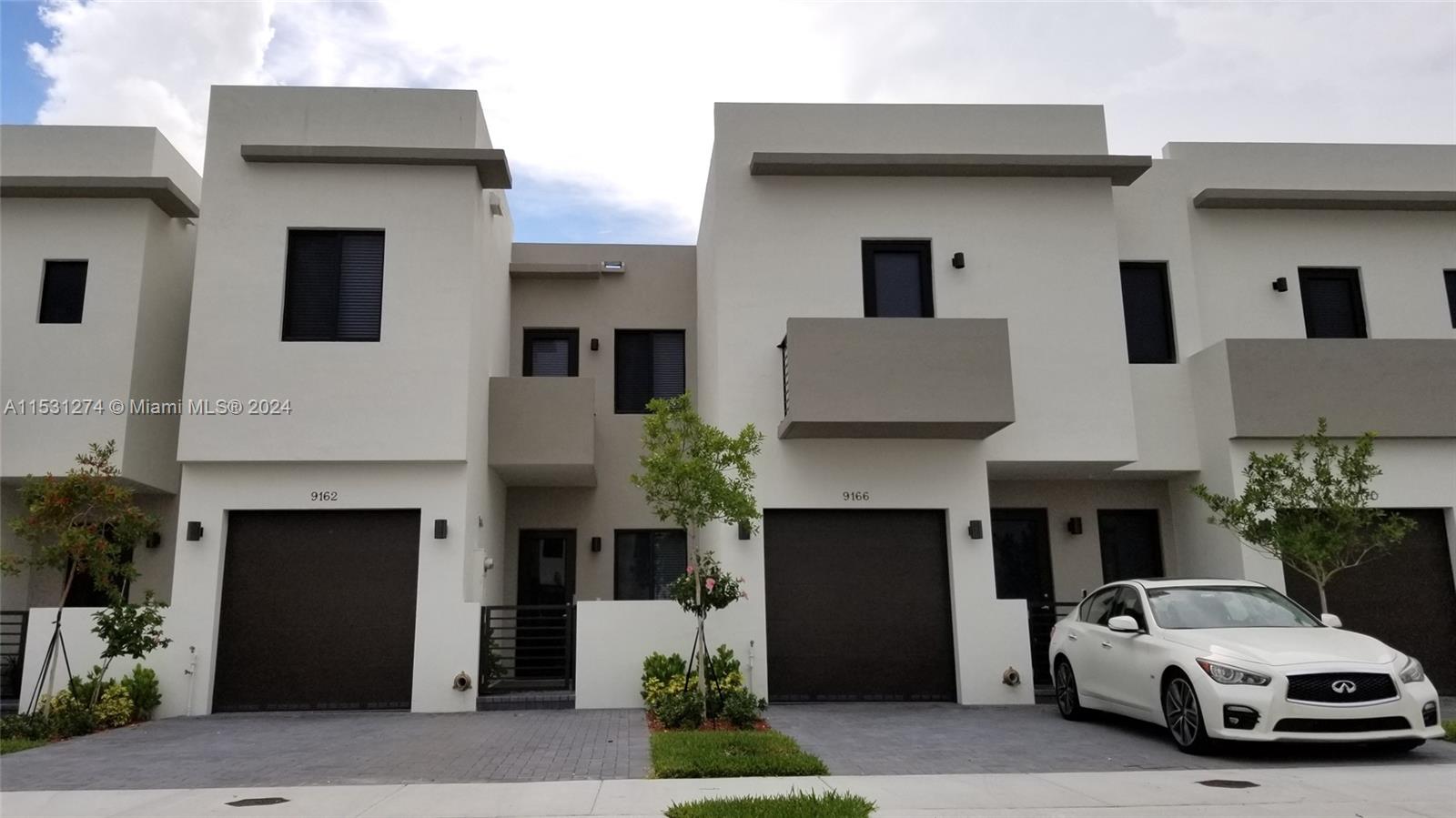 CENTURY PARK PLACE - Residential Lease