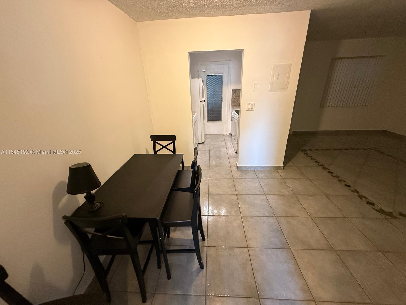 JOE-RON NORTH CONDO - Residential Lease