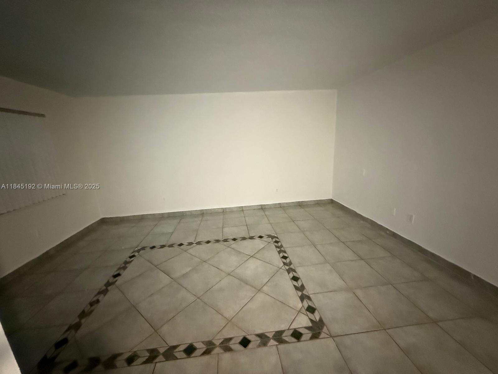 JOE-RON NORTH CONDO - Residential Lease