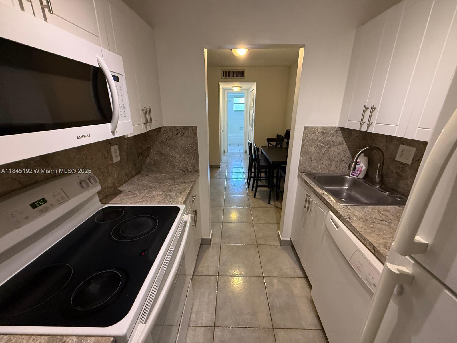 JOE-RON NORTH CONDO - Residential Lease