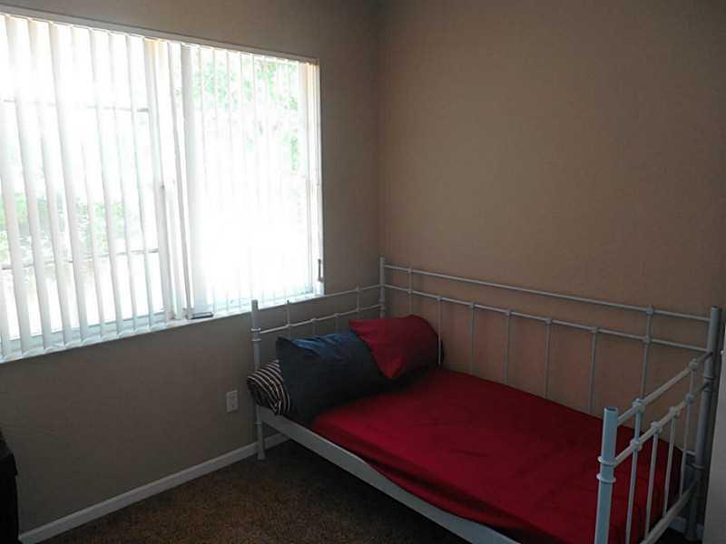 LETO TOWNHOME COMM - Residential Lease
