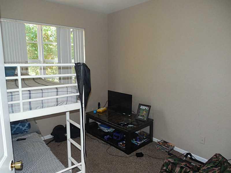 LETO TOWNHOME COMM - Residential Lease