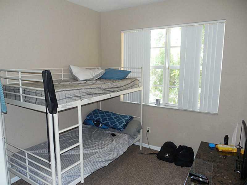 LETO TOWNHOME COMM - Residential Lease