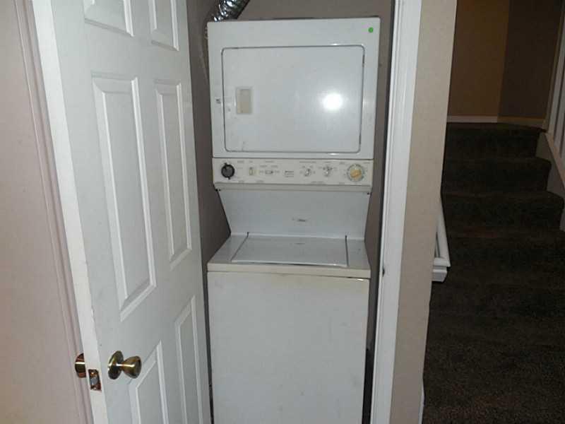 LETO TOWNHOME COMM - Residential Lease
