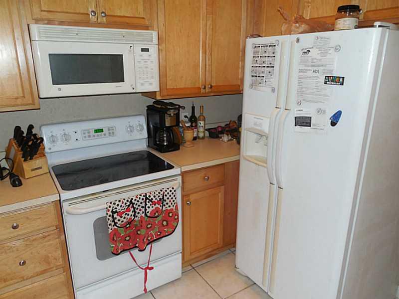 LETO TOWNHOME COMM - Residential Lease