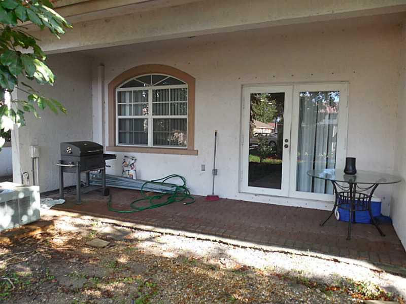 LETO TOWNHOME COMM - Residential Lease