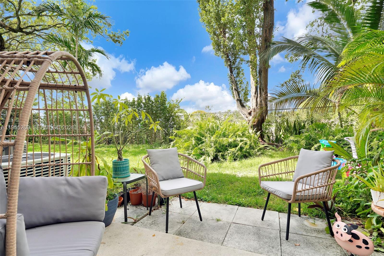 THE PRESERVE CONDO - Residential Lease