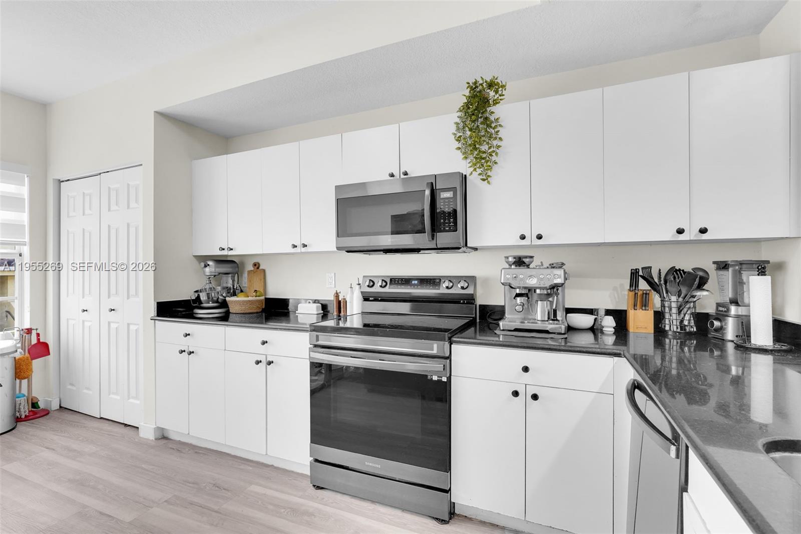 THE PRESERVE CONDO - Residential Lease