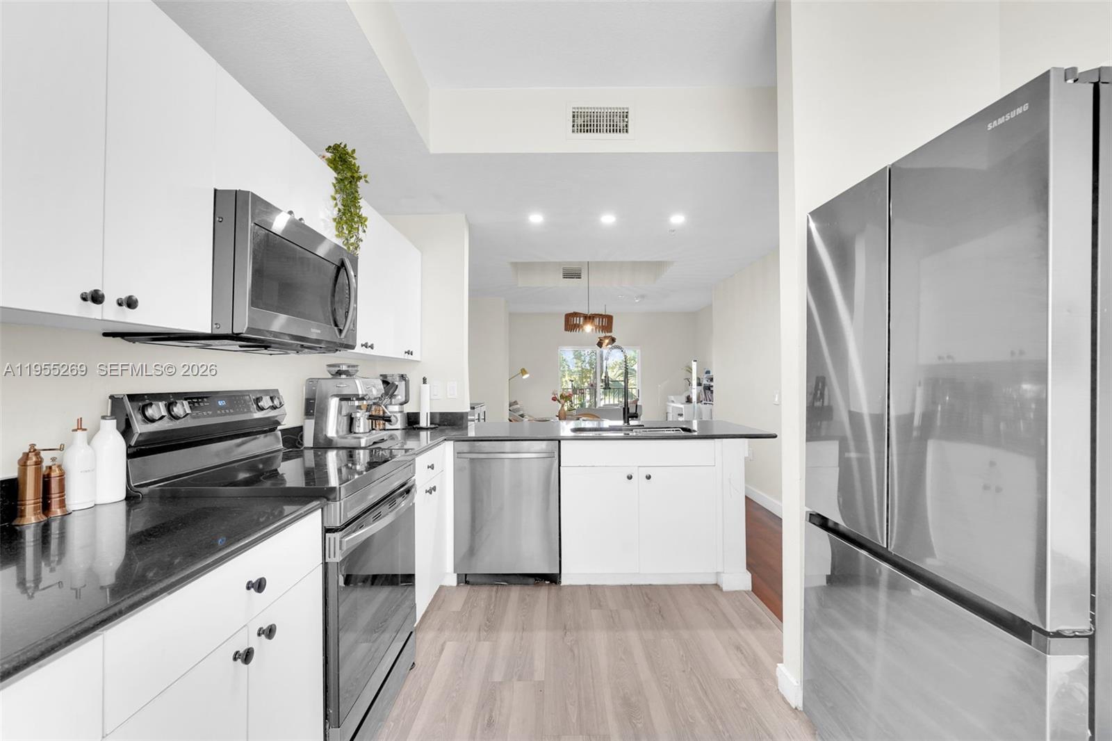 THE PRESERVE CONDO - Residential Lease