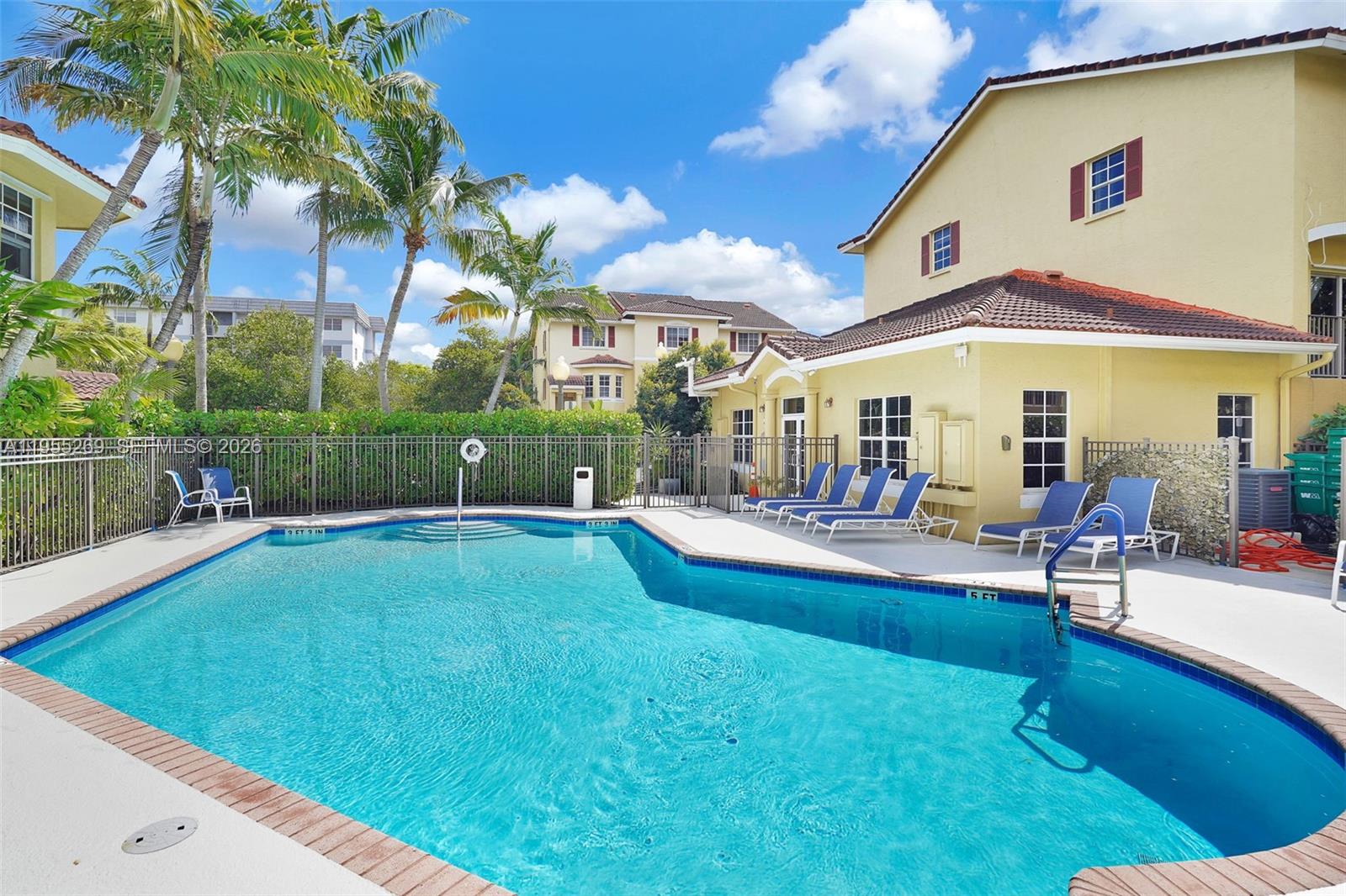 THE PRESERVE CONDO - Residential Lease