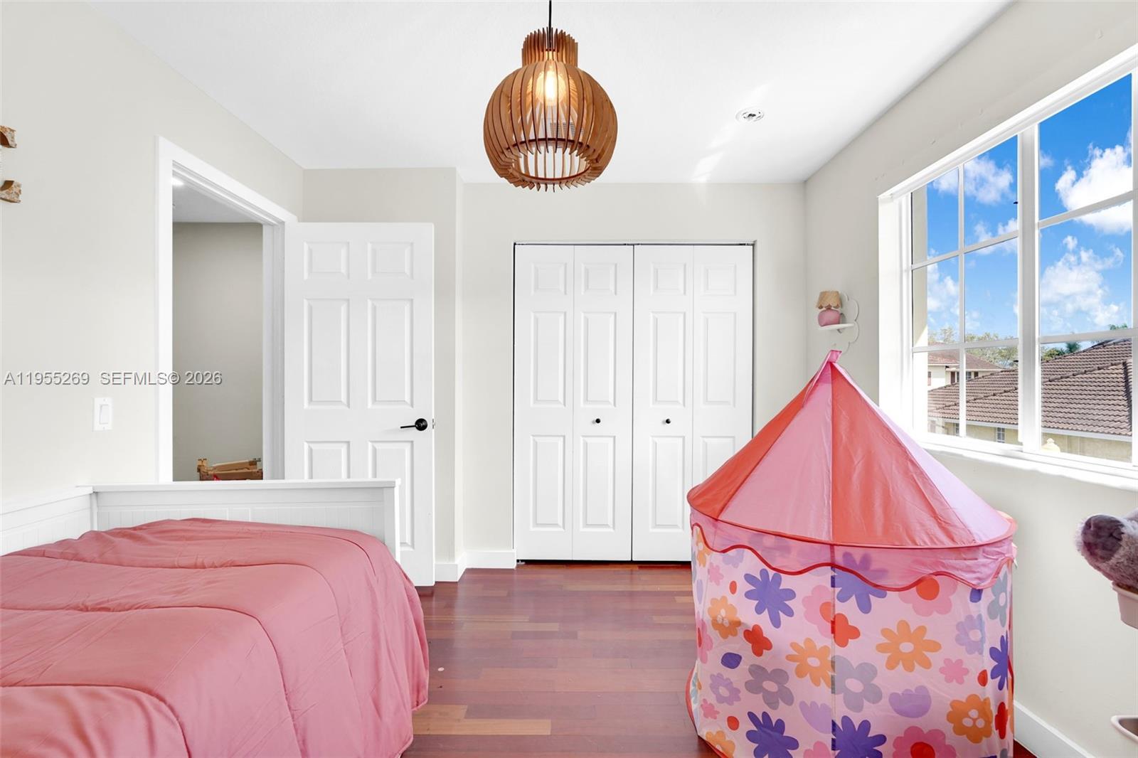 THE PRESERVE CONDO - Residential Lease