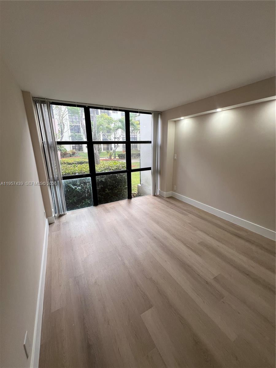 PLAZA OF AMERICAS CONDO P - Residential