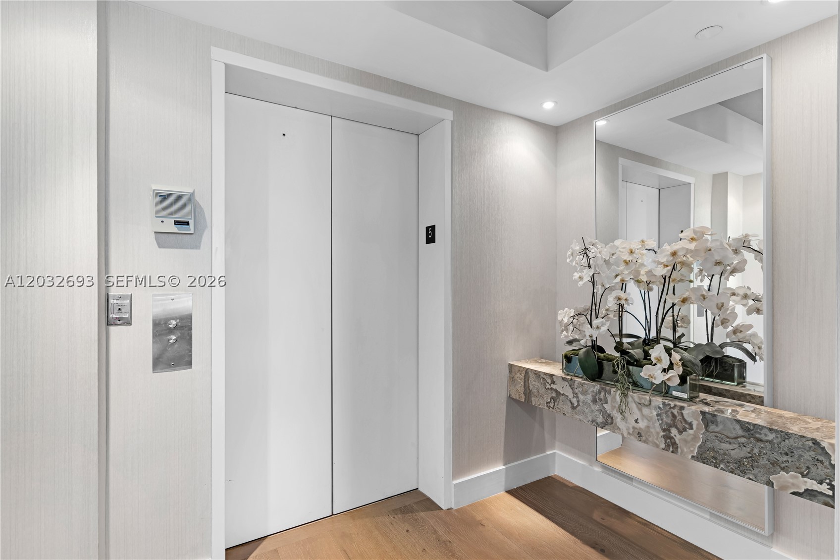 GRAND BAY TOWER CONDO - Residential